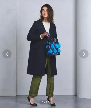 UNITEDARROWS V넥 노카라 코트