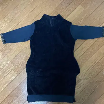 Jijil 플리스 터틀넥 원피스 이탈리아