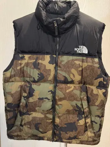 THE NORTH FACE 카모플라쥬 다운 베스트
