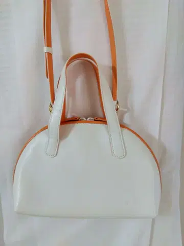 키타무라 화이트 오렌지 숄더백