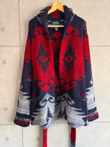 랄프 로렌 네이티브 가운 니트