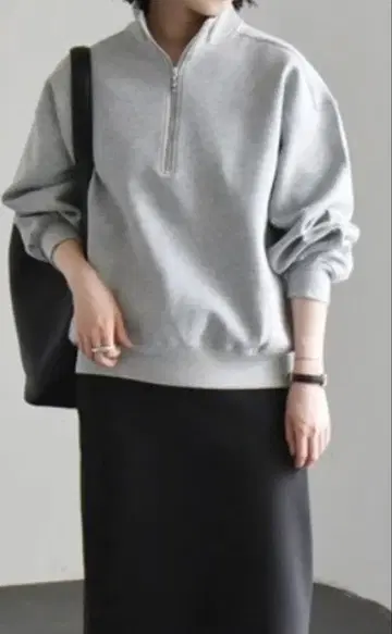 [ 미사용 quaranciel 카란시엘 ] 하프 지퍼 상의 8910