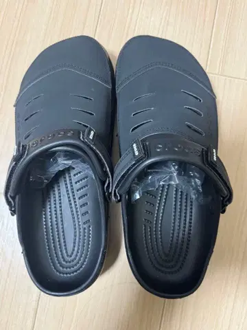 crocs 블랙 클로그 샌들 M 9 27cm