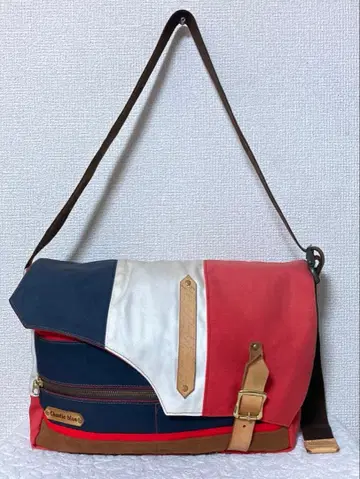 chaotic blue 숄더백