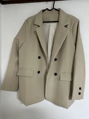 [ 새상품 ] Ada 테일러드 자켓