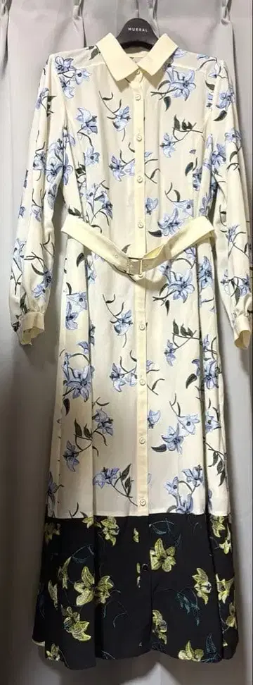 플라워 자수 플레어 원피스