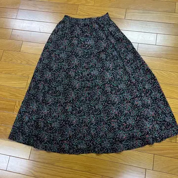 꽃무늬 플레어 롱 스커트