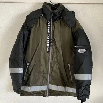 FIRST DOWN 리플렉터 다운 자켓 올리브 그린/블랙