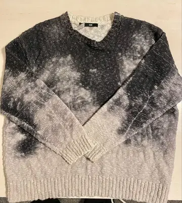 새상품 미사용 택 포함 HARE 그라데이션 크루넥 니트