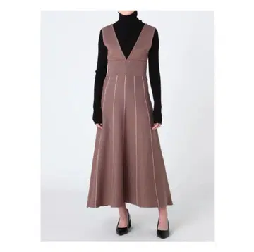 러그나무 문 바이컬러 스트라이프 니트 오버롤 스커트 모카 원피스