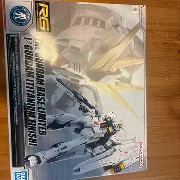 RG 뉴 건담 티타늄 피니쉬