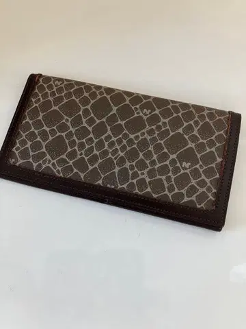 니나리치 장지갑