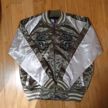 스카잔 LL 사이즈 드래곤 자수 미사용