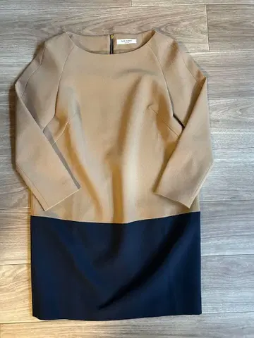 ADORE 어도어 바이컬러 긴팔 원피스