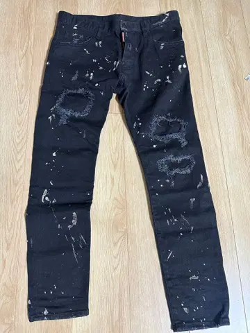 디스퀘어드 블랙 페인트 데님