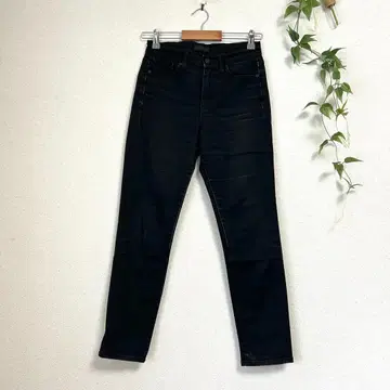 [ UNIQLO ] 블랙 스키니 데님 26인치 상당 하이라이즈 슬림 레그