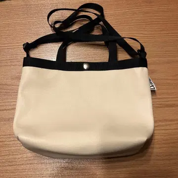 DRIFTER x DOORS 숄더백