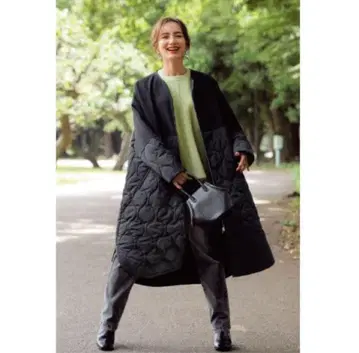 펠리시모 블랙 퀼팅 롱 코트