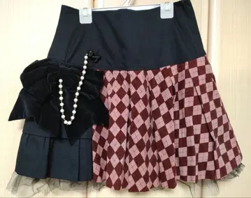 Heart E 아가일 플리츠 스커트 블랙 x 보르도