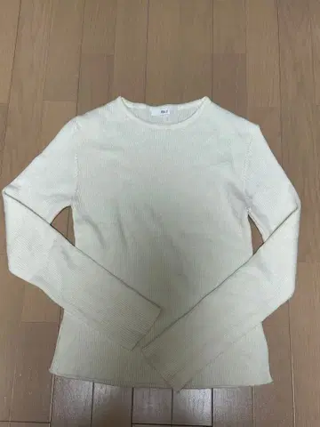 카날 진 비아.J 슬릿 니트