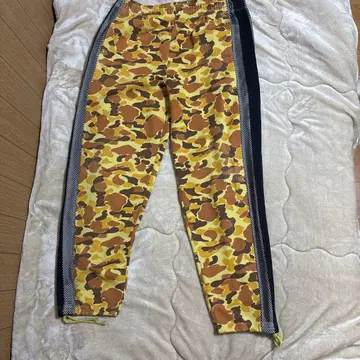 카모플라쥬 표범 무늬 레오파드 무늬 팬츠