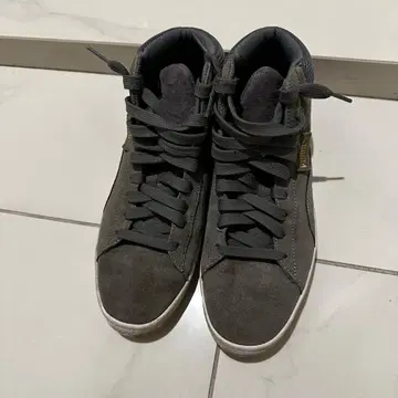 Puma 모스그린 하이컷 스니커즈