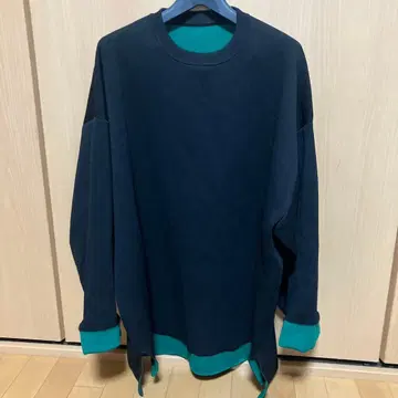 다크 블루 그린 콤비네이션 맨투맨