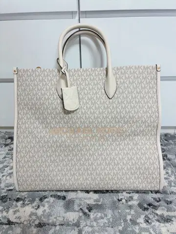 MICHAEL KORS 화이트 토트백