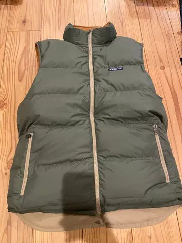Patagonia 다운 베스트 리버서블