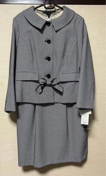 하운드투스 체크 패턴 자켓 & 스커트 셋업