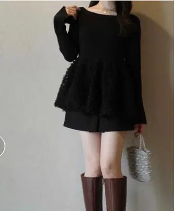 튤 페플럼 도킹 니트 JUNOAH