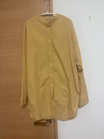 Plage de chautre 머스타드 긴팔 셔츠