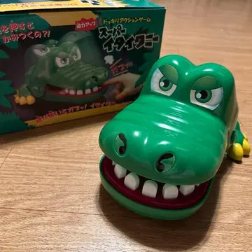 슈퍼 이타이와니 깜짝 액션 게임 박스 포함