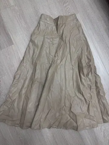 [ 미사용 새상품 ] RHC 베이지 플레어 스커트 XS 사이즈