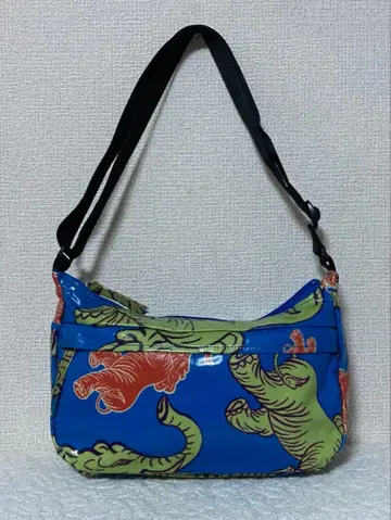 Ki-Yan Stuzio 숄더백