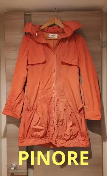 PINORE 후드 부착 오렌지 핑크 자켓 38