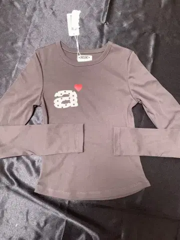 aeae 브라운 긴팔 T셔츠 택 포함 새상품