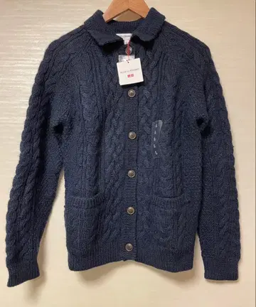 택 포함 새상품 유니클로 이네스 로우 게이지 케이블 가디건 네이비 L