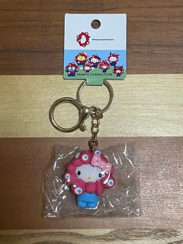 먀쿠먀쿠 키티 콜라보 키링