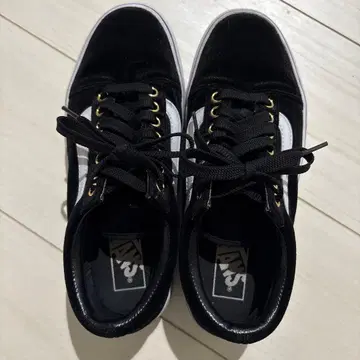 Vans 벨벳 블랙 화이트 스니커즈