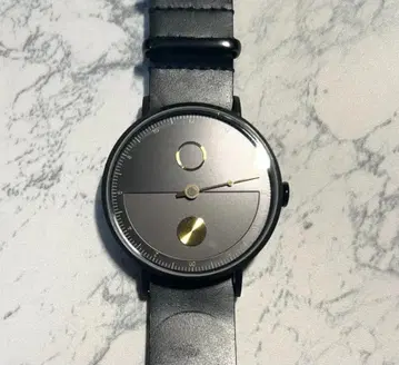 TACS DAY&NIGHT 손목시계