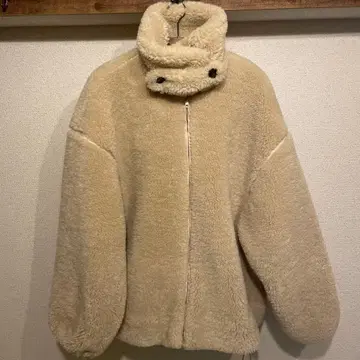 DISCOAT 디스코트 컬리 퍼 스탠드 블루종 아이보리