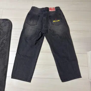 에스컬리버 다크 그레이 와이드 데님 팬츠