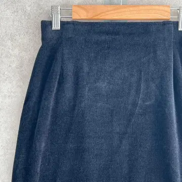 이타리야 이탈리아 (7) 무릎 기장 니트 스커트 심플 코듀로이 블랙