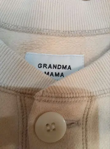 그랑마마도터 노카라 버튼 가디건