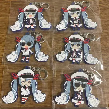 유키 미쿠 2022 넨도로이드 플러스 러버 키체인 세트