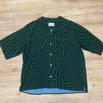 BLACKWEIRDOS 반팔 셔츠