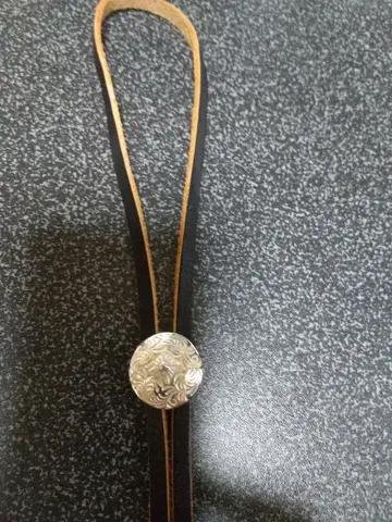 애리조나 프리덤 루프 타이 목걸이 콤초