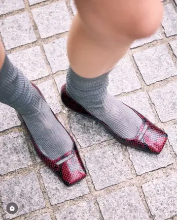 새상품급! PELLICO NORA 와인 레드 스퀘어토 펌프스