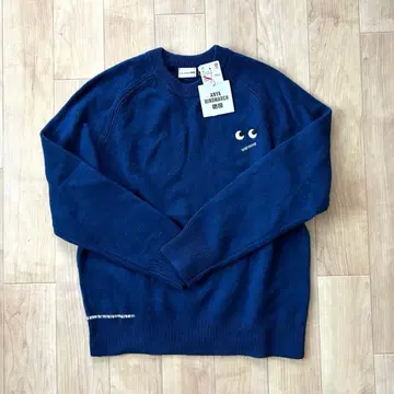 [미사용 새상품] 안야 힌드마치 UNIQLO 160